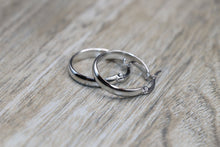 Load image into Gallery viewer, Hoop Earrings
