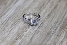 Load image into Gallery viewer, Silver Womens Ring
